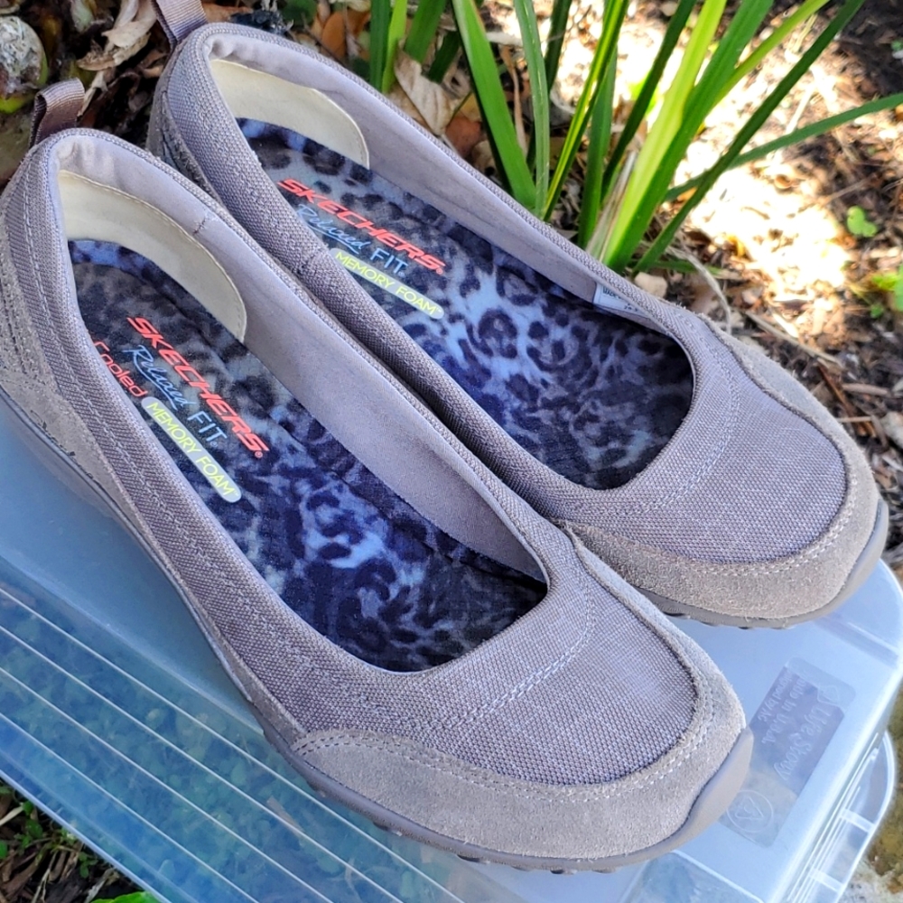 Skechers Shoes